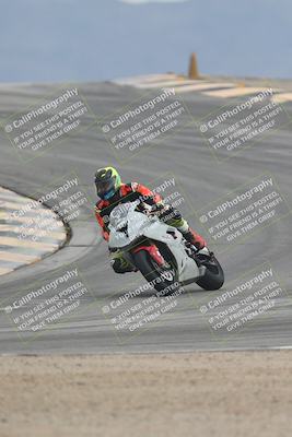 media/Sep-21-2025-Race Pace (Sun) [[98bf33ef95]]/Non Verified/1-Turns 9 and 10 (8am)/